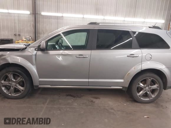 ✅ 2017 Dodge Journey Crossroad Plus • VIN: 3C4PDDGG6HT560925 • Лот: 43165236. Опубликован ранее на IAAI с пробегом 178 922 миль. Бесплатный доступ к архиву аукционных продаж из США и подробный отчёт об истории автомобиля на DreamBid. Изображение 15.