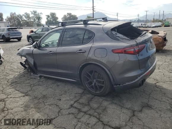 ✅ 2020 Alfa Romeo Stelvio Ti • VIN: ZASPAKBN8L7C76994 • Lot: 81078705. Wystawiony na Copart z przebiegiem 46 746 mil. Bezpłatny archiwum sprzedaży aukcyjnych z USA i szczegółowy raport historii pojazdu na DreamBid. Zdjęcie 2.