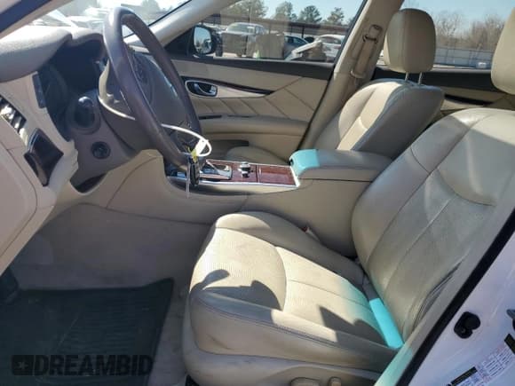 ✅ 2015 Infiniti Q70 • VIN: JN1BY1PP6FM600438 • Lot: 47404415. Listed on Copart with 258,348 mi. Free auction sales archive from the USA and detailed vehicle history report at DreamBid. Image 7.