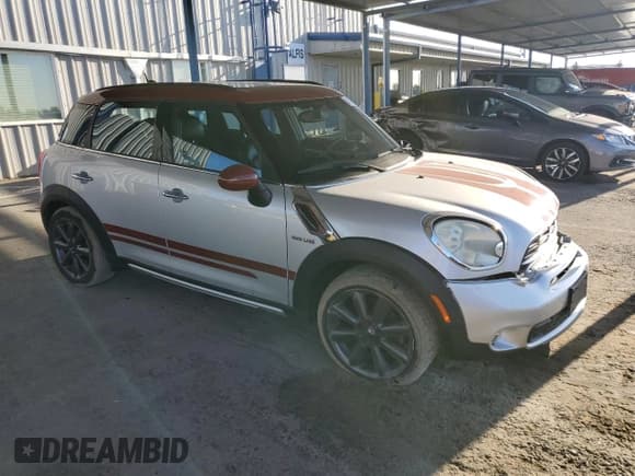✅ 2016 MINI Countryman S • VIN: WMWZC3C56GWT10505 • Lot: 81326625. Listed on Copart with 114,194 mi. Free auction sales archive from the USA and detailed vehicle history report at DreamBid. Image 4.