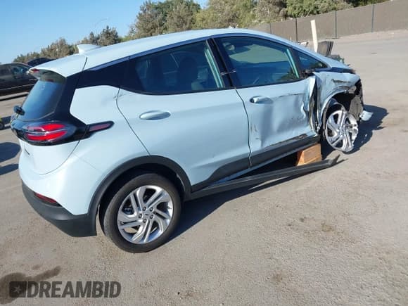 ✅ 2023 Chevrolet Bolt EV 1LT • VIN: 1G1FW6S01P4112343 • Lot: 43197029. Listed on IAAI with 38,847 mi. Free auction sales archive from the USA and detailed vehicle history report at DreamBid. Image 4.