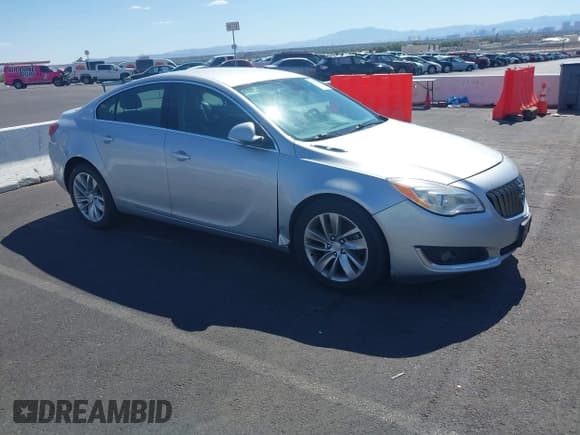 ✅ 2015 Buick Regal • VIN: 2G4GK5EX5F9253255 • Lot: 42652462. Listed on IAAI with 165,804 mi. Free auction sales archive from the USA and detailed vehicle history report at DreamBid. Image 1.