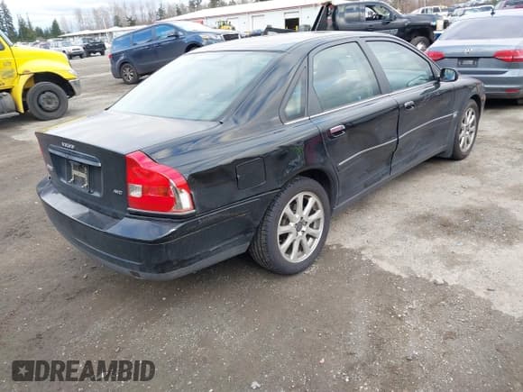 ✅ 2004 Volvo S80 • VIN: YV1TH59HX41349382 • Лот: 41712062. Опубликован ранее на IAAI с пробегом 77 124 миль. Бесплатный доступ к архиву аукционных продаж из США и подробный отчёт об истории автомобиля на DreamBid. Изображение 4.