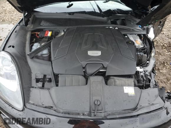 ✅ 2022 Porsche Cayenne • VIN: WP1AA2AY0NDA04582 • Lot: 57706945. Wystawiony na Copart z przebiegiem Nie podano. Bezpłatny archiwum sprzedaży aukcyjnych z USA i szczegółowy raport historii pojazdu na DreamBid. Zdjęcie 12.