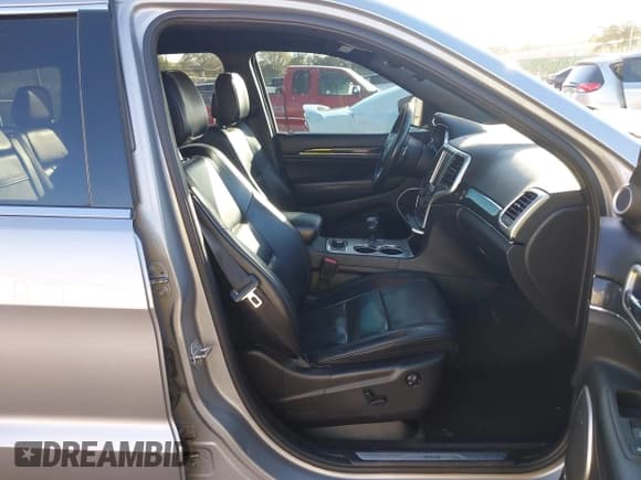 ✅ 2015 Jeep Grand Cherokee Overland • VIN: 1C4RJFCG5FC157188 • Лот: 43490640. Опубликован ранее на IAAI с пробегом 187 946 миль. Бесплатный доступ к архиву аукционных продаж из США и подробный отчёт об истории автомобиля на DreamBid. Изображение 5.