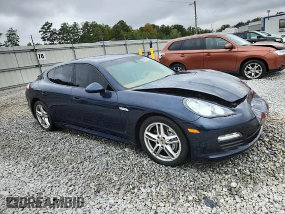 ✅ 2011 Porsche Panamera • VIN: WP0AA2A78BL017154 • Лот: 84988895. Опубликован ранее на Copart с пробегом 151 384 миль. Бесплатный доступ к архиву аукционных продаж из США и подробный отчёт об истории автомобиля на DreamBid. Изображение 4.