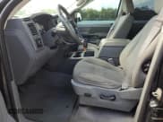 ✅ 2006 Dodge 1500 SLT • VIN: 1D7HA18206J191021 • Lot: 82747655. Wystawiony na Copart z przebiegiem 206 804 mil. Bezpłatny archiwum sprzedaży aukcyjnych z USA i szczegółowy raport historii pojazdu na DreamBid. Zdjęcie 7.