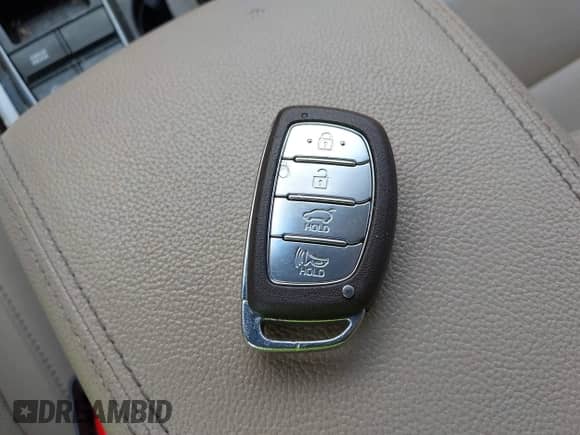 2018 Hyundai Tucson SEL z VIN KM8J33A41JU636835, wystawiony jako IAAI lot #42312648 z przebiegiem 87 647 mil mil oraz . Historia ofert i sprzedaży dostępna na DreamBid. Obrazek 11.