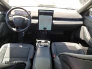 ✅ 2024 Ford Mustang Mach-E GT • VIN: 3FMTK4SXXRMA35112 • Lot: 61869845. Wystawiony na Copart z przebiegiem 5 532 mil. Bezpłatny archiwum sprzedaży aukcyjnych z USA i szczegółowy raport historii pojazdu na DreamBid. Zdjęcie 8.