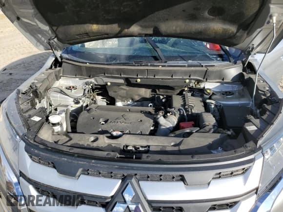 ✅ 2020 Mitsubishi Outlander ES • VIN: JA4AP3AU3LU006398 • Lot: 89832625. Listed on Copart with 82,297 mi. Free auction sales archive from the USA and detailed vehicle history report at DreamBid. Image 12.