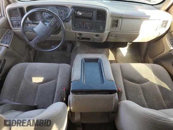 ✅ 2004 Chevrolet Silverado 1500 LS • VIN: 2GCEC19V541203977 • Лот: 72040194. Опубликован ранее на Copart с пробегом 247 805 миль. Бесплатный доступ к архиву аукционных продаж из США и подробный отчёт об истории автомобиля на DreamBid. Изображение 8.