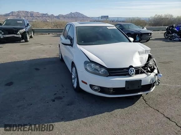 ✅ 2013 Volkswagen Golf TDI w/Sunroof & Nav • VIN: WVWDM7AJ2DW026351 • Lot: 48579975. Wystawiony na Copart z przebiegiem 99 702 mil. Bezpłatny archiwum sprzedaży aukcyjnych z USA i szczegółowy raport historii pojazdu na DreamBid. Zdjęcie 11.