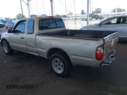 ✅ 2001 Toyota Tacoma • VIN: 5TEVL52N51Z856494 • Lot: 42820966. Listed on IAAI with 366,291 mi. Free auction sales archive from the USA and detailed vehicle history report at DreamBid. Image 3.