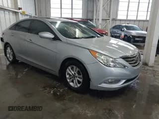 ✅ 2011 Hyundai Sonata Limited • VIN: 5NPEC4AC1BH202977 • Лот: 43547329. Опубликован ранее на IAAI с пробегом 246 016 миль. Бесплатный доступ к архиву аукционных продаж из США и подробный отчёт об истории автомобиля на DreamBid. Изображение 1.