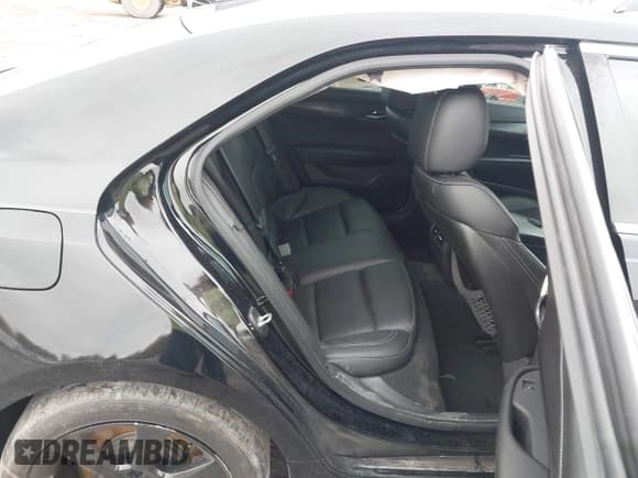 ✅ 2016 Cadillac ATS Standard RWD • VIN: 1G6AA5RX8G0100987 • Lot: 43731742. Wystawiony na IAAI z przebiegiem 144 860 mil. Bezpłatny archiwum sprzedaży aukcyjnych z USA i szczegółowy raport historii pojazdu na DreamBid. Zdjęcie 8.