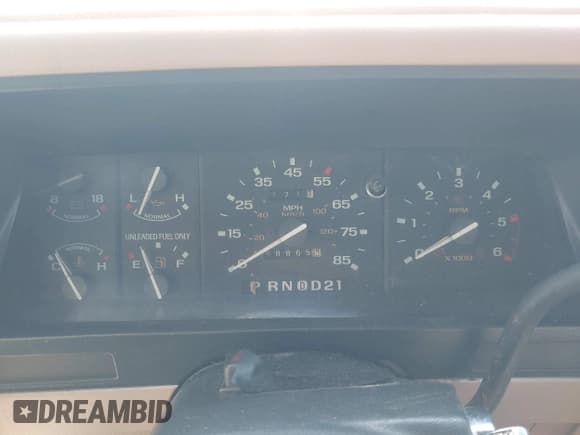 ✅ 1992 Ford Explorer XL • VIN: 1FMDU32X8NUA75834 • Lot: 42401117. Wystawiony na IAAI z przebiegiem 48 865 mil. Bezpłatny archiwum sprzedaży aukcyjnych z USA i szczegółowy raport historii pojazdu na DreamBid. Zdjęcie 7.