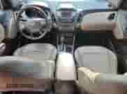 2014 Hyundai Tucson SE z VIN KM8JU3AG6EU848062, wystawiony jako Copart lot #85165175 z przebiegiem 88 127 mil mil oraz Czysty tytuł • Clean title. Historia ofert i sprzedaży dostępna na DreamBid. Obrazek 8.