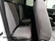 ✅ 2020 Chevrolet Colorado 4WD Work Truck • VIN: 1GCHTBEN1L1115652 • Lot: 44711035. Wystawiony na Copart z przebiegiem 14 861 mil. Bezpłatny archiwum sprzedaży aukcyjnych z USA i szczegółowy raport historii pojazdu na DreamBid. Zdjęcie 11.