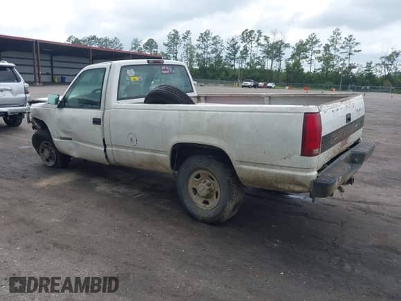 1999 Chevrolet Silverado 3500 with VIN 1GCGC34RXXF001194, listed as a IAAI auction lot 43168045 with 417,936 mi miles and . Bid and sale history available at DreamBid. Image 3.