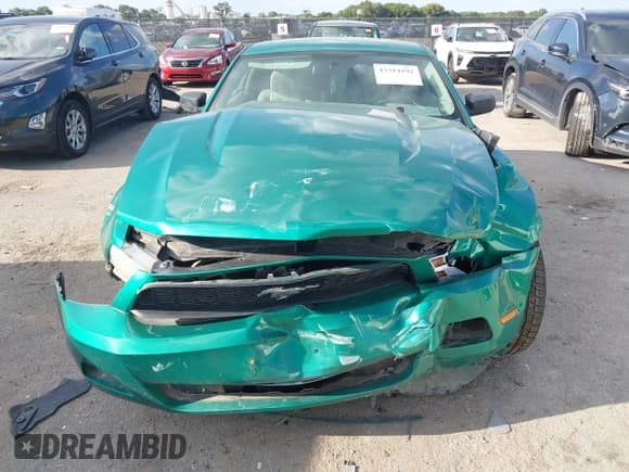 ✅ 2011 Ford Mustang Premium • VIN: 1ZVBP8AM8B5112665 • Lot: 43314192. Listed on IAAI with 139,025 mi. Free auction sales archive from the USA and detailed vehicle history report at DreamBid. Image 6.