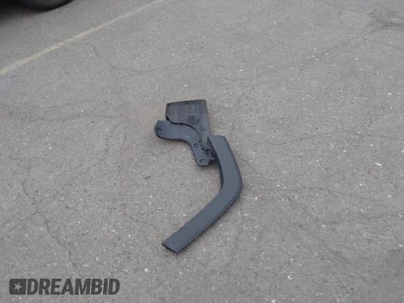 ✅ 2025 Toyota RAV4 Hybrid LE • VIN: JTMMWRFVXSD282652 • Лот: 43518443. Опубликован ранее на IAAI с пробегом 14 477 миль. Бесплатный доступ к архиву аукционных продаж из США и подробный отчёт об истории автомобиля на DreamBid. Изображение 12.