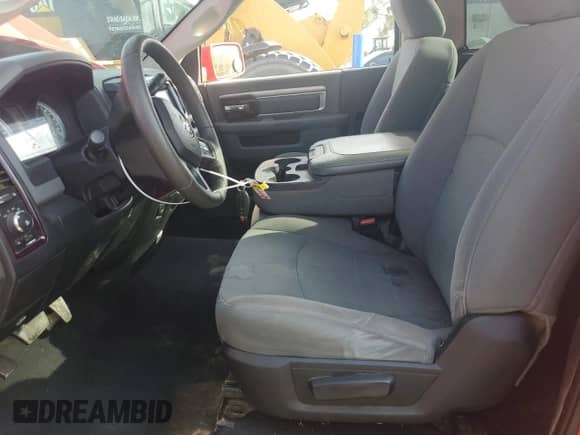 2013 Ram 1500 Express z VIN 3C6JR6AT0DG505311, wystawiony jako Copart lot #65784145 z przebiegiem 192 416 mil mil oraz Szkoda całkowita • Salvage title. Historia ofert i sprzedaży dostępna na DreamBid. Obrazek 7.