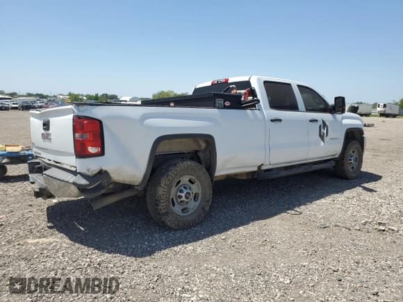 ✅ 2019 GMC Sierra 2500HD • VIN: 1GT12NEG5KF275624 • Лот: 52317325. Опубликован ранее на Copart с пробегом 177 910 миль. Бесплатный доступ к архиву аукционных продаж из США и подробный отчёт об истории автомобиля на DreamBid. Изображение 3.