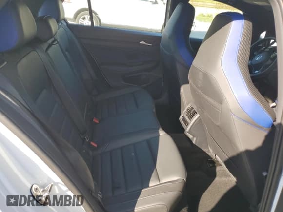 ✅ 2024 Volkswagen Golf R • VIN: WVWFB7CD2RW233366 • Lot: 81193505. Wystawiony na Copart z przebiegiem 7 494 mil. Bezpłatny archiwum sprzedaży aukcyjnych z USA i szczegółowy raport historii pojazdu na DreamBid. Zdjęcie 10.