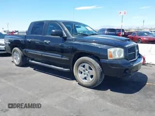 ✅ 2006 Dodge Dakota SLT • VIN: 1D7HE48J46S653796 • Lot: 42700403. Listed on IAAI with 130,082 mi. Free auction sales archive from the USA and detailed vehicle history report at DreamBid. Image 1.