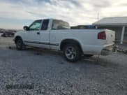 ✅ 2000 Chevrolet S-10 LS • VIN: 1GCCS19W7Y8158661 • Лот: 48857445. Опубликован ранее на Copart с пробегом 124 068 миль. Бесплатный доступ к архиву аукционных продаж из США и подробный отчёт об истории автомобиля на DreamBid. Изображение 2.