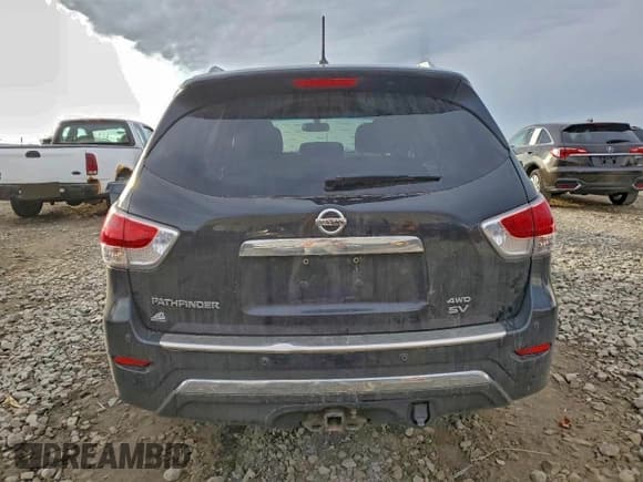 ✅ 2015 Nissan Pathfinder Platinum • VIN: 5N1AR2MM8FC656923 • Lot: 93296835. Listed on Copart with 139,887 mi. Free auction sales archive from the USA and detailed vehicle history report at DreamBid. Image 6.