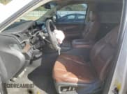 ✅ 2019 Cadillac Escalade ESV Luxury • VIN: 1GYS3HKJ4KR237720 • Лот: 89621725. Опубликован ранее на Copart с пробегом 145 968 миль. Бесплатный доступ к архиву аукционных продаж из США и подробный отчёт об истории автомобиля на DreamBid. Изображение 7.