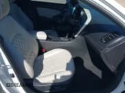 ✅ 2015 Kia Optima SXL Turbo • VIN: 5XXGR4A69FG477323 • Lot: 41971622. Wystawiony na IAAI z przebiegiem 120 896 mil. Bezpłatny archiwum sprzedaży aukcyjnych z USA i szczegółowy raport historii pojazdu na DreamBid. Zdjęcie 5.