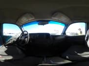 ✅ 2004 Chevrolet Silverado 1500 Work Truck • VIN: 1GCEC14X94Z293893 • Lot: 43321326. Wystawiony na IAAI z przebiegiem 174 845 mil. Bezpłatny archiwum sprzedaży aukcyjnych z USA i szczegółowy raport historii pojazdu na DreamBid. Zdjęcie 18.