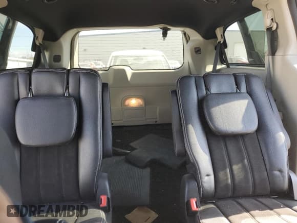 ✅ 2019 Dodge Grand Caravan SXT • VIN: 2C4RDGCG3KR546393 • Лот: 89624115. Опубликован ранее на Copart с пробегом 72 976 миль. Бесплатный доступ к архиву аукционных продаж из США и подробный отчёт об истории автомобиля на DreamBid. Изображение 10.