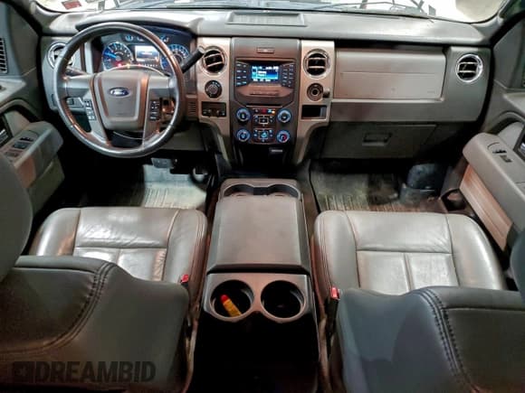 ✅ 2014 Ford F-150 XL • VIN: 1FTFW1EF8EFB38403 • Lot: 95693175. Wystawiony na Copart z przebiegiem 150 764 mil. Bezpłatny archiwum sprzedaży aukcyjnych z USA i szczegółowy raport historii pojazdu na DreamBid. Zdjęcie 8.