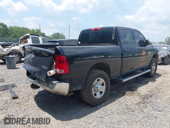 ✅ 2016 Ram 2500 Tradesman • VIN: 3C6UR5CL2GG281015 • Lot: 42584321. Wystawiony na IAAI z przebiegiem 129 694 mil. Bezpłatny archiwum sprzedaży aukcyjnych z USA i szczegółowy raport historii pojazdu na DreamBid. Zdjęcie 4.