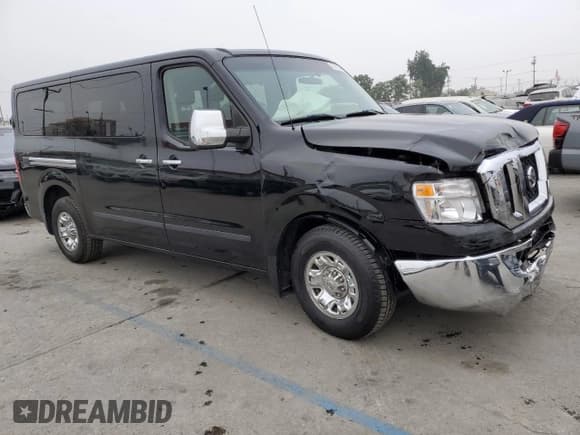 ✅ 2017 Nissan NV SV • VIN: 5BZBF0AA2HN852153 • Lot: 86512954. Wystawiony na Copart z przebiegiem 89 184 mil. Bezpłatny archiwum sprzedaży aukcyjnych z USA i szczegółowy raport historii pojazdu na DreamBid. Zdjęcie 4.