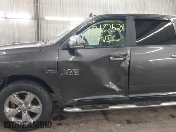 ✅ 2018 Ram 1500 Big Horn • VIN: 3C6RR7LT2JG226265 • Лот: 43472528. Опубликован ранее на IAAI с пробегом 199 840 миль. Бесплатный доступ к архиву аукционных продаж из США и подробный отчёт об истории автомобиля на DreamBid. Изображение 6.