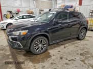 ✅ 2018 Mitsubishi Outlander ES • VIN: JA4AR3AU0JU017026 • Лот: 94758715. Опубликован ранее на Copart с пробегом 52 764 миль. Бесплатный доступ к архиву аукционных продаж из США и подробный отчёт об истории автомобиля на DreamBid. Изображение 1.
