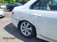 ✅ 2010 Acura RL Technology • VIN: JH4KB2F65AC002772 • Lot: 39307769. Wystawiony na IAAI z przebiegiem 205 870 mil. Bezpłatny archiwum sprzedaży aukcyjnych z USA i szczegółowy raport historii pojazdu na DreamBid. Zdjęcie 6.