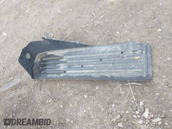 2010 Chevrolet Silverado 1500 LS with VIN 3GCRKREA6AG192111, listed as a IAAI auction lot 43451492 with 76,775 mi miles and . Bid and sale history available at DreamBid. Image 12.