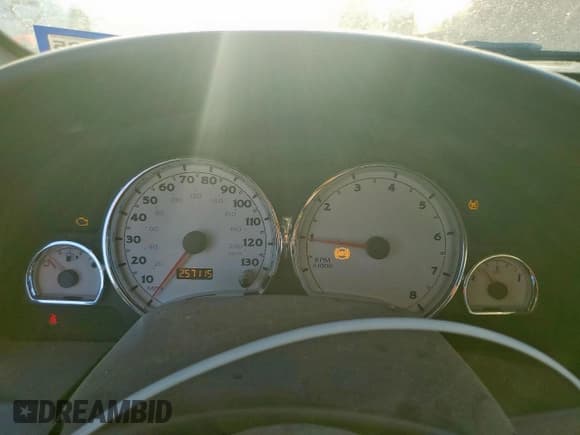 ✅ 2004 Saturn VUE V6 • VIN: 5GZCZ53414S861601 • Лот: 67857835. Опубликован ранее на Copart с пробегом 257 115 миль. Бесплатный доступ к архиву аукционных продаж из США и подробный отчёт об истории автомобиля на DreamBid. Изображение 9.