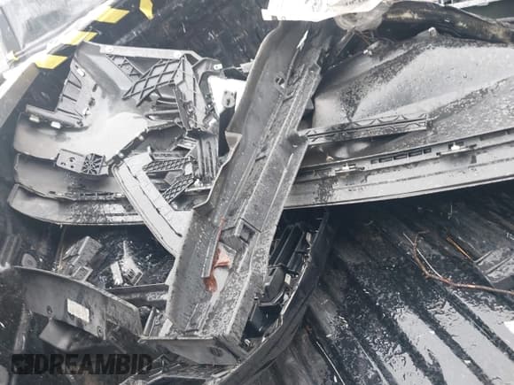 ✅ 2022 Chevrolet Silverado 1500 RST • VIN: 1GCUYEED7NZ149110 • Лот: 42373039. Опубликован ранее на IAAI с пробегом 37 452 миль. Бесплатный доступ к архиву аукционных продаж из США и подробный отчёт об истории автомобиля на DreamBid. Изображение 12.