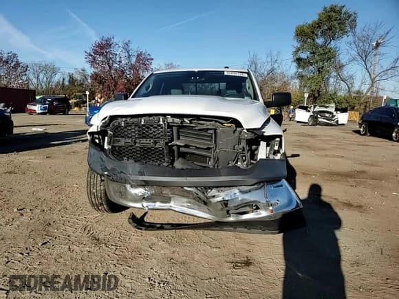 ✅ 2018 Ram 1500 Tradesman • VIN: 3C6JR6DTXJG129532 • Lot: 92696125. Listed on Copart with 141,237 mi. Free auction sales archive from the USA and detailed vehicle history report at DreamBid. Image 13.