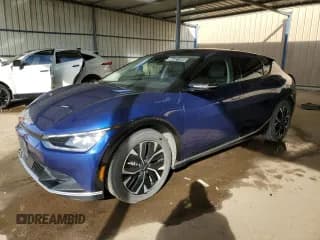 ✅ 2024 Kia EV6 Wind • VIN: KNDC3DLC3R5188658 • Lot: 84421595. Wystawiony na Copart z przebiegiem 156 185 mil. Bezpłatny archiwum sprzedaży aukcyjnych z USA i szczegółowy raport historii pojazdu na DreamBid. Zdjęcie 1.