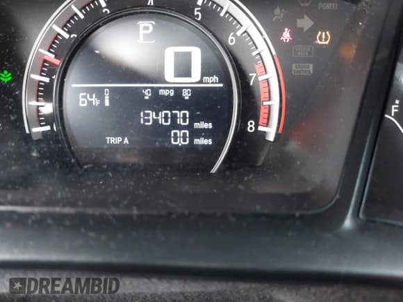 ✅ 2018 Honda Civic LX • VIN: 19XFC2F59JE202036 • Lot: 43611278. Wystawiony na IAAI z przebiegiem 134 070 mil. Bezpłatny archiwum sprzedaży aukcyjnych z USA i szczegółowy raport historii pojazdu na DreamBid. Zdjęcie 7.