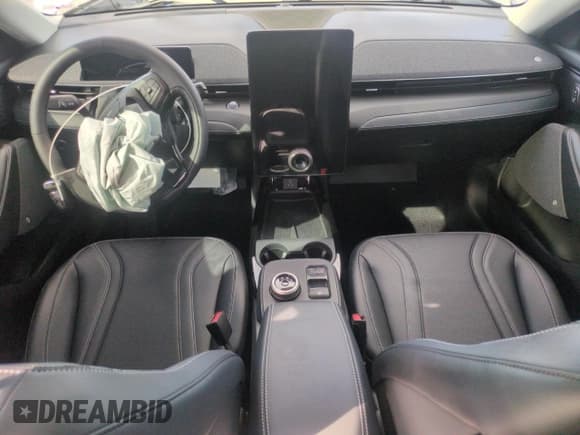 ✅ 2022 Ford Mustang Mach-E Premium • VIN: 3FMTK3SU9NMA43695 • Lot: 56775775. Listed on Copart with 14,777 mi. Free auction sales archive from the USA and detailed vehicle history report at DreamBid. Image 8.