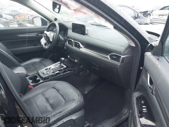 ✅ 2022 Mazda CX-5 S Premium • VIN: JM3KFBDM1N1572865 • Лот: 42379800. Опубликован ранее на IAAI с пробегом 26 667 миль. Бесплатный доступ к архиву аукционных продаж из США и подробный отчёт об истории автомобиля на DreamBid. Изображение 5.