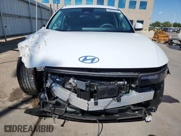 ✅ 2024 Hyundai Ioniq 5 SEL • VIN: KM8KNDDF1RU328240 • Lot: 69603415. Listed on Copart with 6,711 mi. Free auction sales archive from the USA and detailed vehicle history report at DreamBid. Image 5.